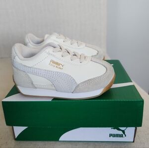 PUMA Kids Easy Rider Cream and White Sneakers